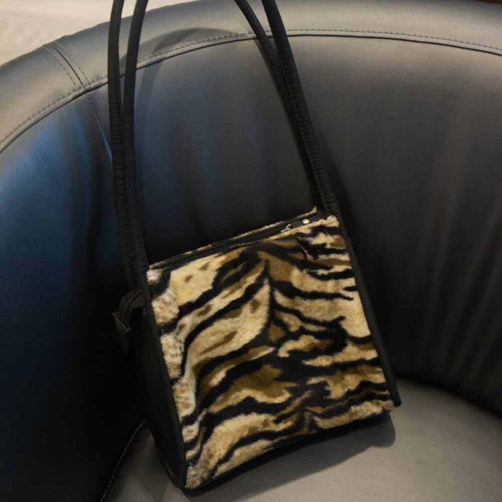 Faux fur, animal print, cheetah print mini shoulder bag